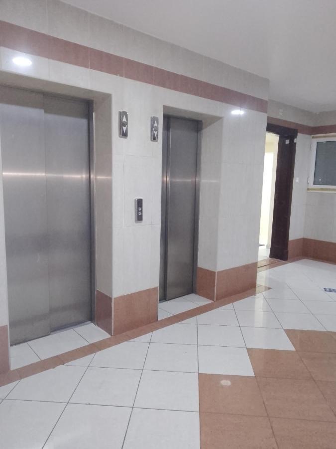 Abree Building New Hostel Dubai Eksteriør billede